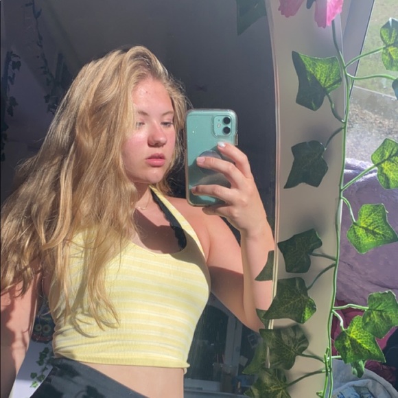 Meet your Posher, Ashley - Picture 2 of 3